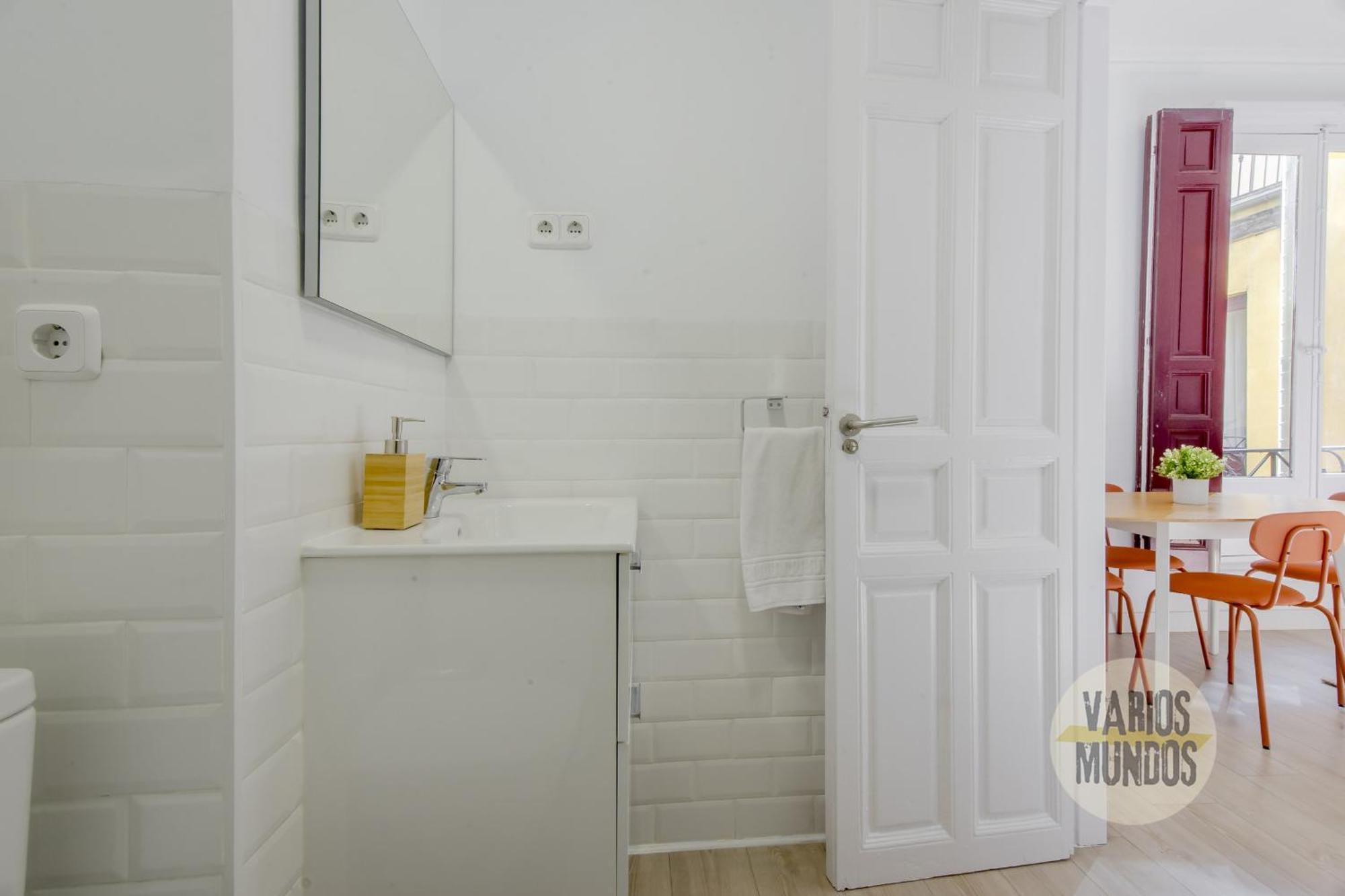 Elegant Apt Para 4Pax En Las Letras-Cortes Μαδρίτη Εξωτερικό φωτογραφία